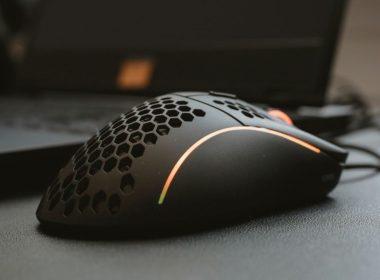 ratón de ordenador en color negro